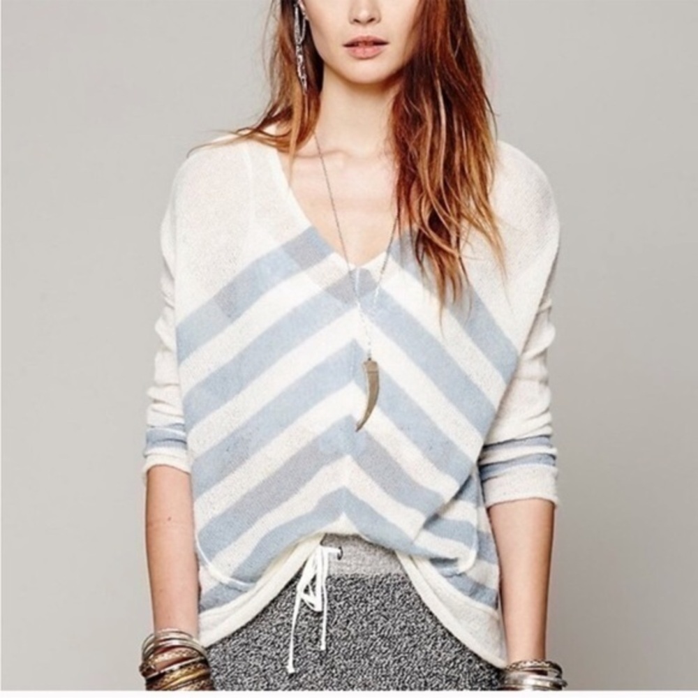 Free People White/Blue Twelve Rose Alpaca Sweater